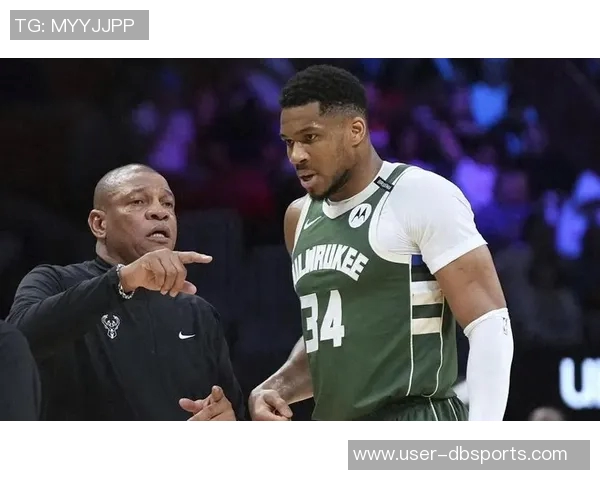 波蒂斯赛前祝贺字母哥第十次入选全明星字母哥携家人共庆这一荣耀时刻